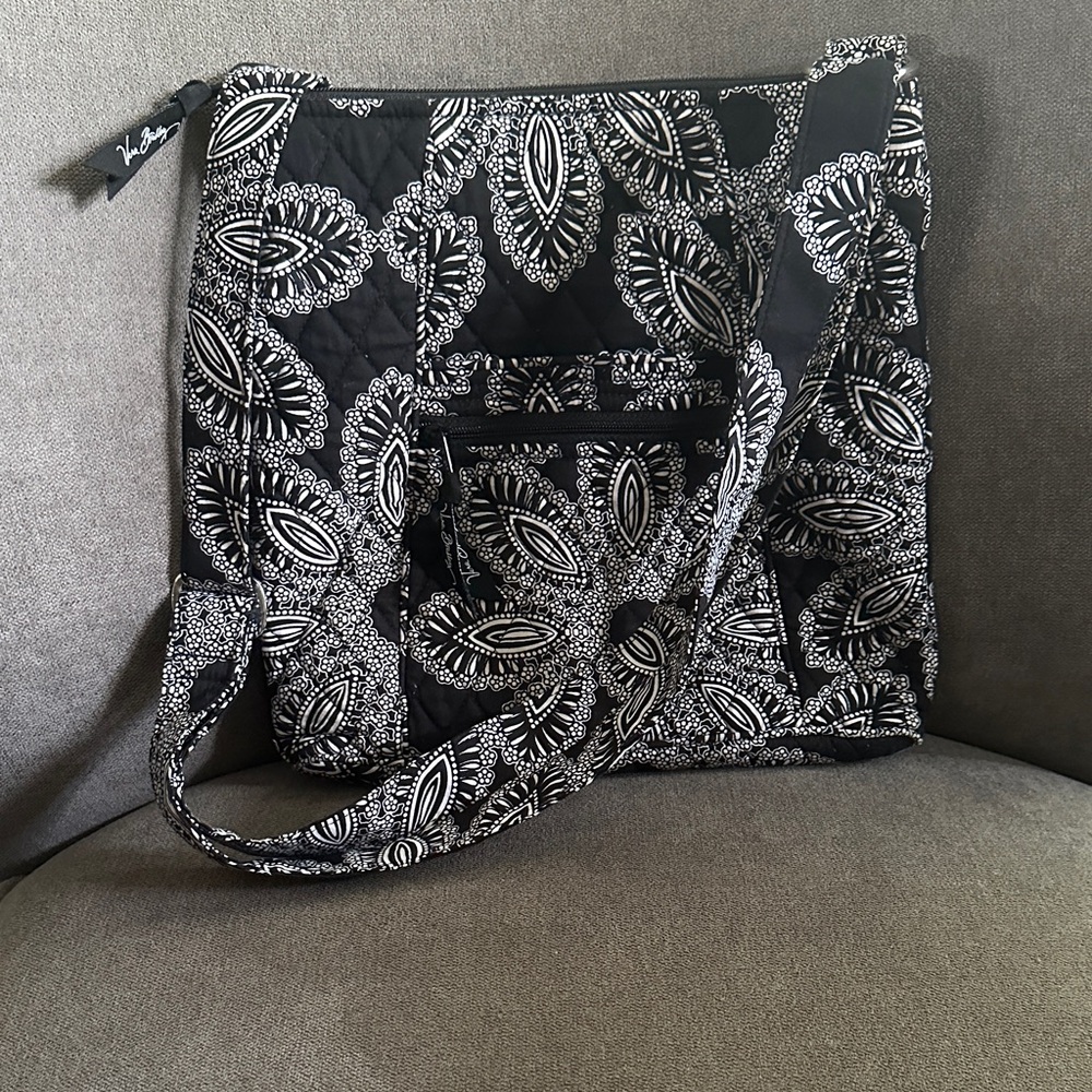 Vera Bradley Black and White Blanco Bouquet Crossbody Hipster Bag Purse